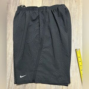 🖤 men’s Nike Dri - Fit shorts with inner shorts new condition.